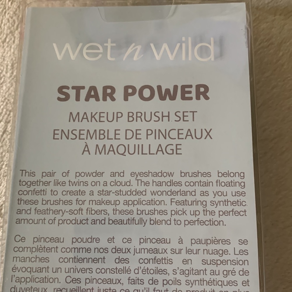 Wet n Wild x Little Twin Stars ⭐️ 💖💙 Limited Edition Brush Set - Picture 6 of 7